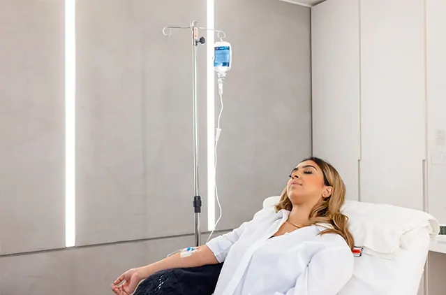 IV Drip Glow Therapy for skin brightness